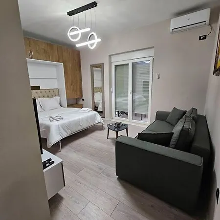 Studio Near Us Embassy With Balcony Tirana Exterior photo